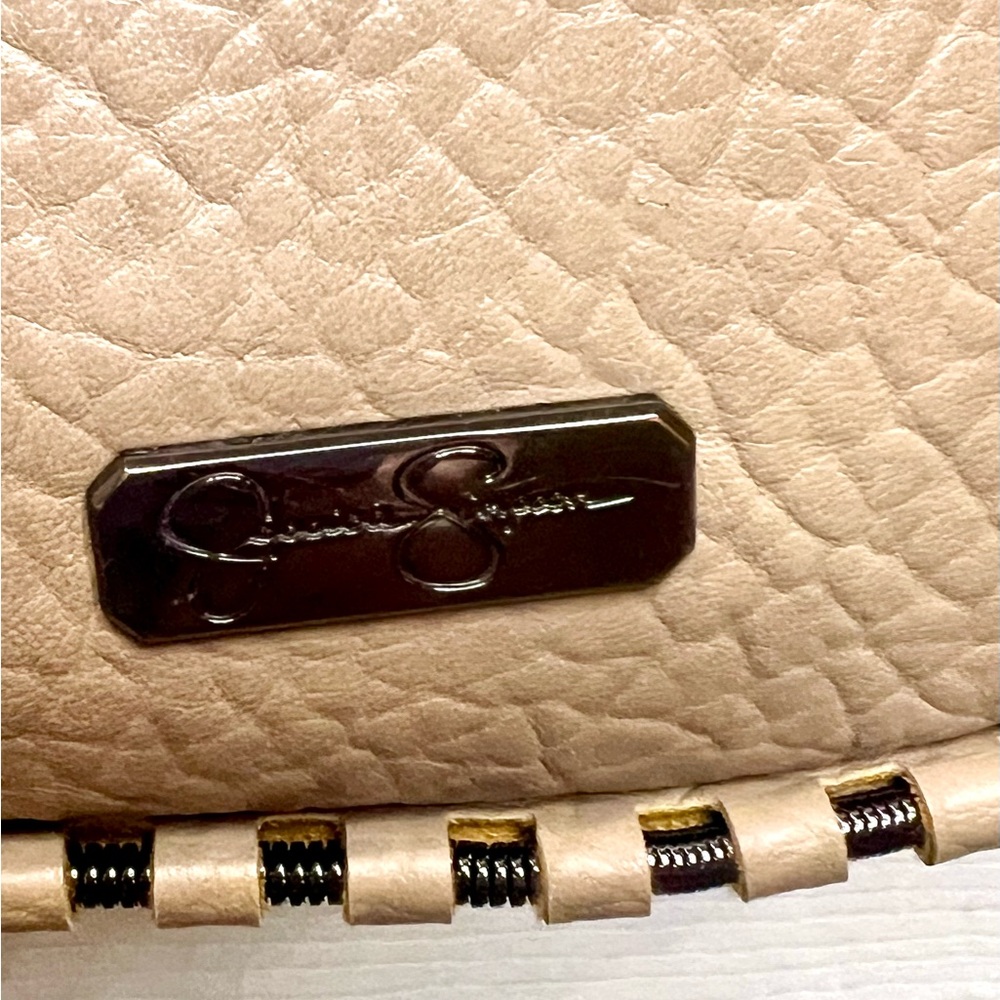 GUC Jessica Simpson tan shoulder/crossbody, animal print interior - Picture 4 of 8